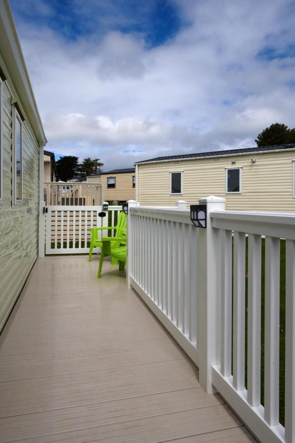 Captain's Quarters B67 Brixham